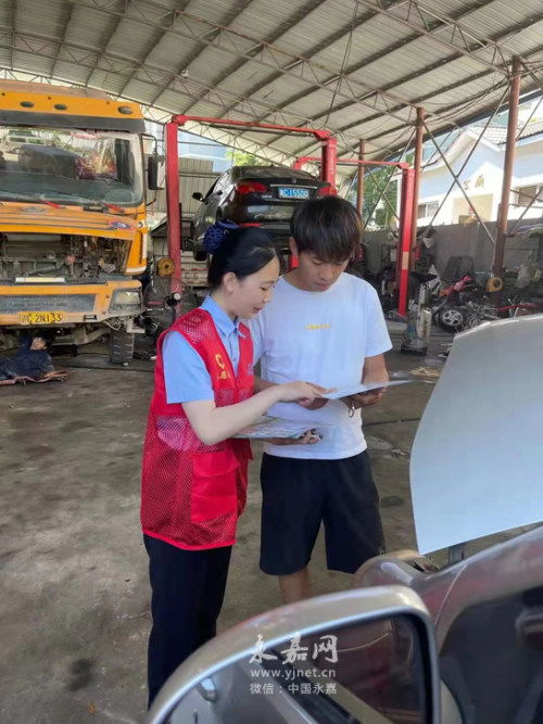 永嘉把安全教育課 搬 進修理廠,精準鎖定事故車輛駕駛員補短板