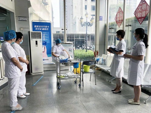 落實防控舉措 嚴格培訓(xùn)考核 淄博市骨科醫(yī)院開展新冠疫情防控重點知識培訓(xùn)與防護用品穿脫實戰(zhàn)考核
